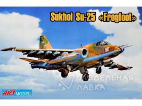 Советский бронированный штурмовик Сухой Су-25 "Frogfoot"