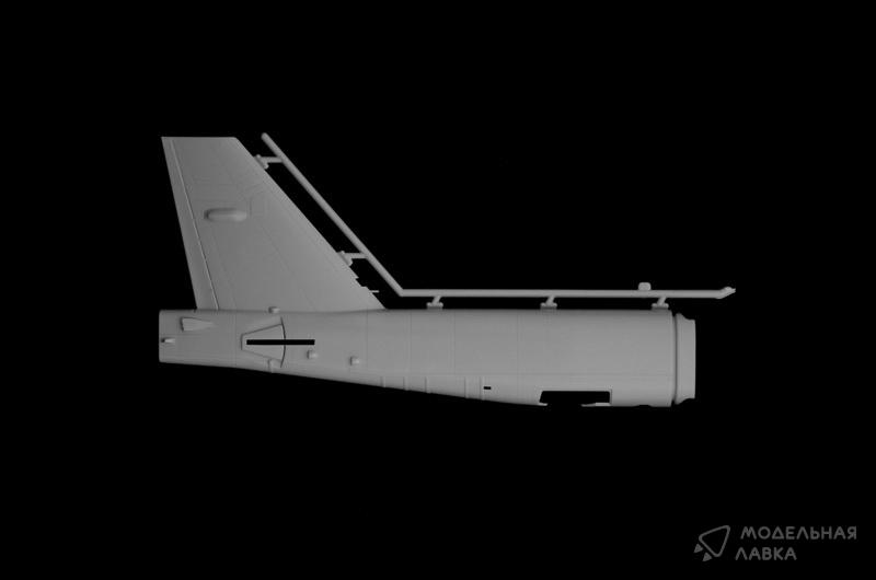 Фото #11 для Сборная модель B-52G Stratofortress Gulf War 25th Anniversary