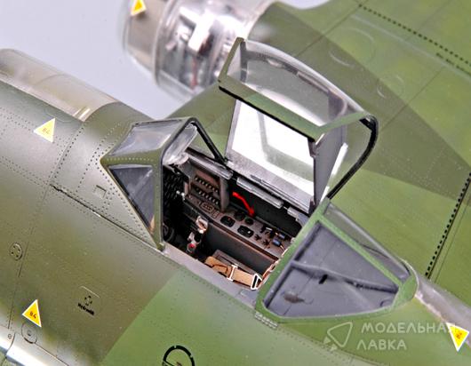 Фото #14 для Сборная модель Messerchmitt Me 262 A-1a clear edition