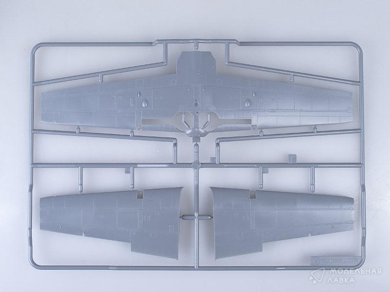 Фото #3 для Сборная модель Mitsubishi A6M3/3a Zero Fighter (ZEKE) (5 фигур пилотов, фототравление,)