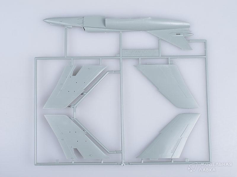 Фото #4 для Сборная модель палубный самолет "Супер Этандар"