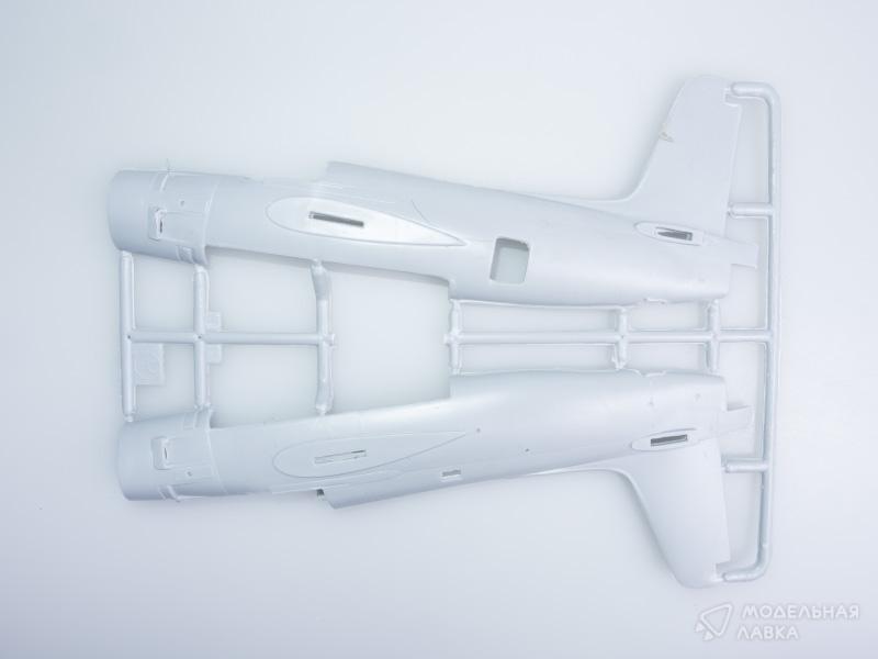 Фото #5 для Сборная модель противолодочный самолет Grumman AF-2W Guardian
