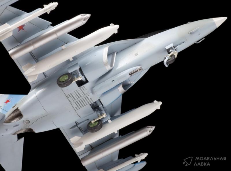 Фото #6 для Сборная модель российский учебно-боевой самолет "Як-130"