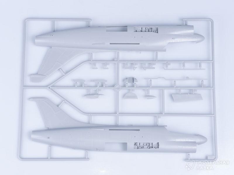 Фото #6 для Сборная модель самолет A-7E Сorsair II
