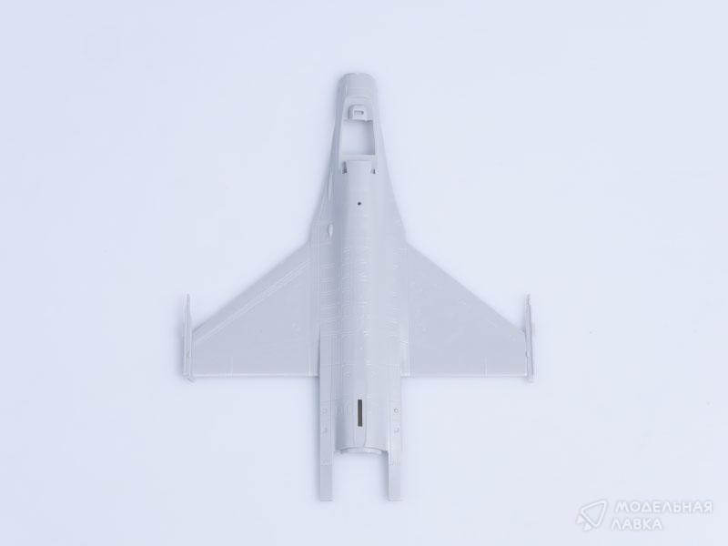 Фото #5 для Сборная модель самолет F-16A Fighting Falcon