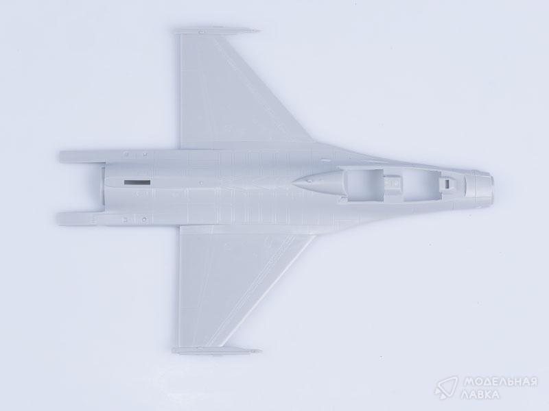 Фото #5 для Сборная модель самолет F-16D Fighting Falcon