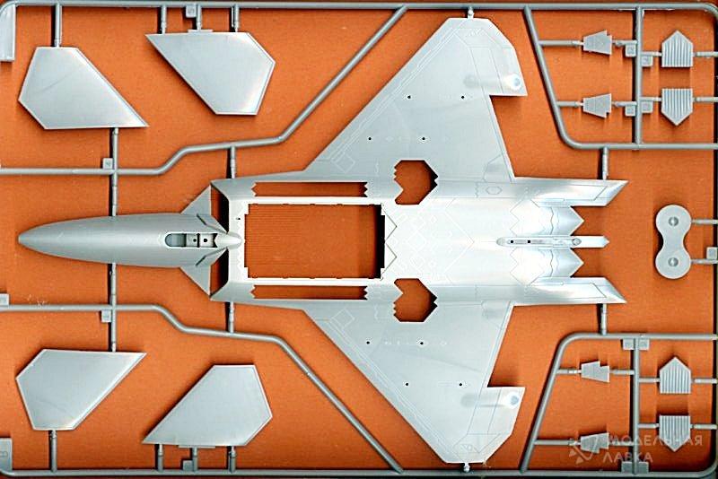 Фото #3 для Сборная модель самолет F-22A "Raptor"