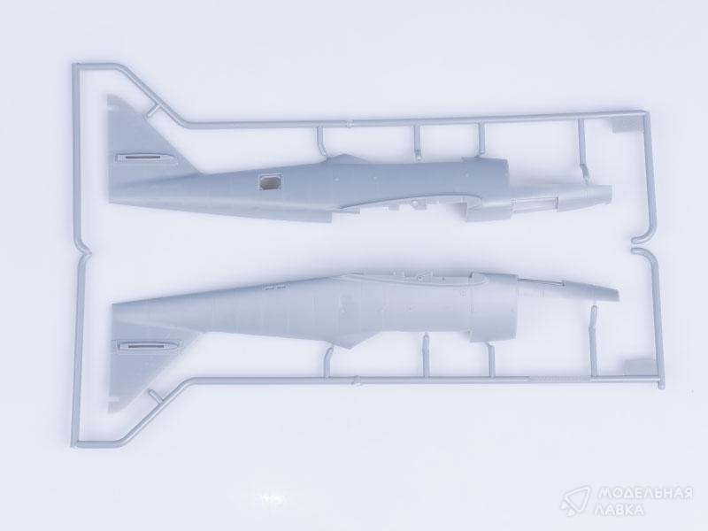 Сборная модель самолет Me-262 A-1b Hobby Boss
