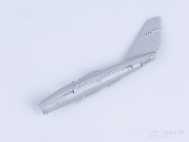Фото #4 для Сборная модель самолет MIG-15 UTI Midget
