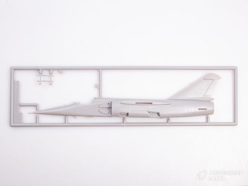 Фото #3 для Сборная модель самолет MIRAGE F.1C B4