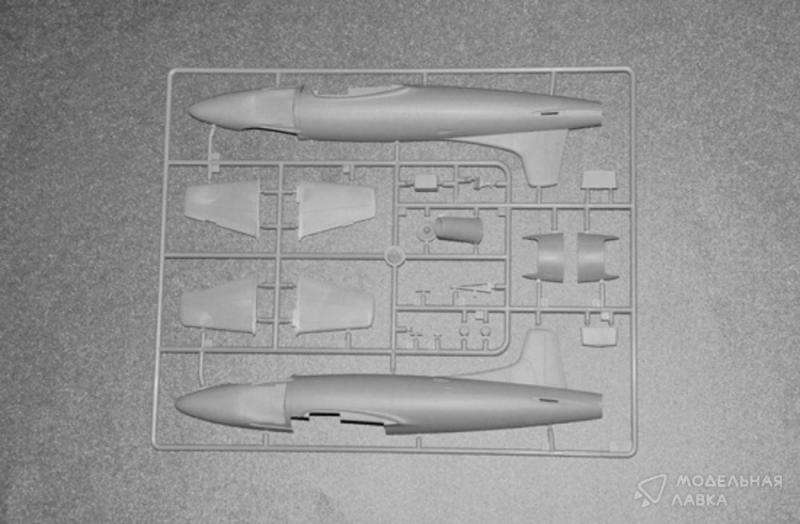 Сборная модель самолет Supermarine Attacker FB.2 Fighter Trumpeter