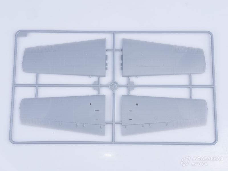 Фото #3 для Сборная модель самолет US F4F-3S Wildcatfish