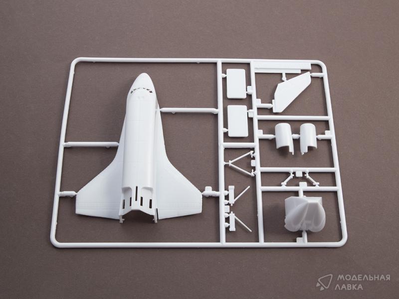 Сборная модель самолёт Space Shuttle & Jumbo 747 Academy
