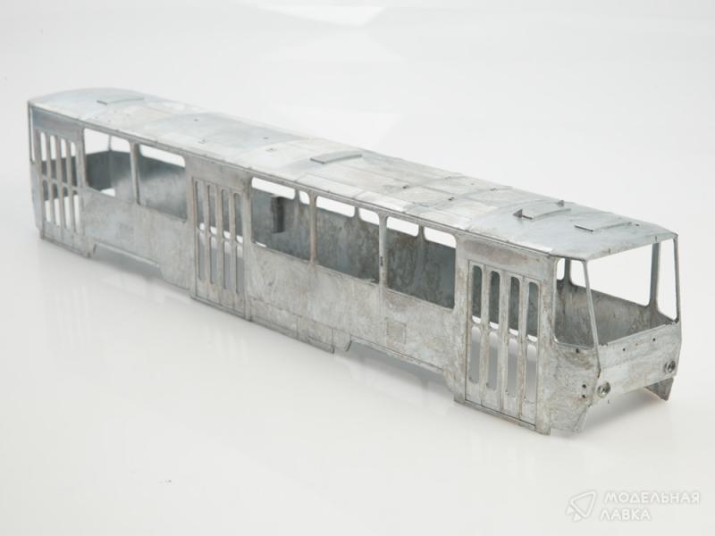 Сборная модель трамвай Tatra-T6 AVD Models