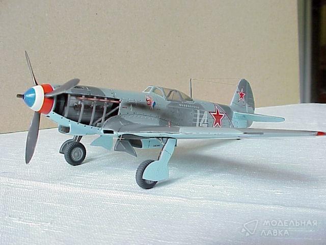 Фото #3 для Сборная модель советский истребитель Як-9ДД