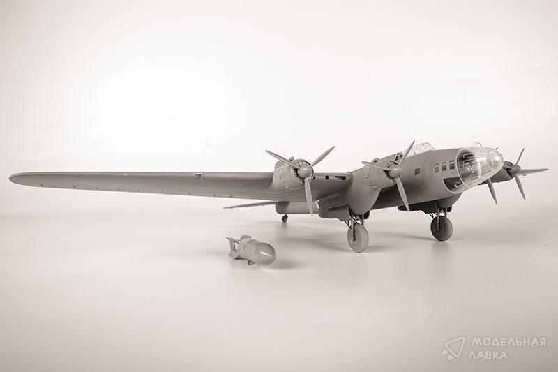 Фото #3 для Сборная модель советский тяжелый бомбардировщик ТБ-7