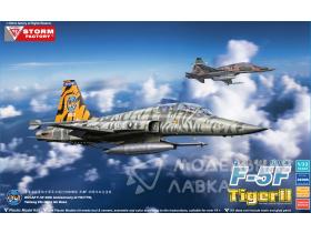 "F-5F Tiger II two-seat, trainer Fighter aircraft,  ROCAF 40th annivertsary of 7 th FTW Taitung Zhi-Hang Air Base. Taiwan  inside NO.5395/5403 "