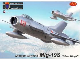 MiG-19S „Silver Wings“