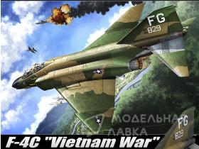 Самолет F-4C Vietnam War