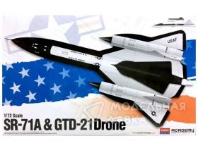 Самолет SR-71A & GTD-21 Drone