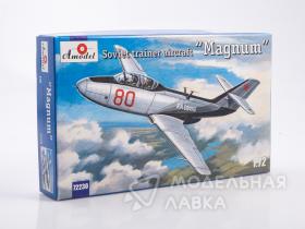 Самолет Як-30 Magnum