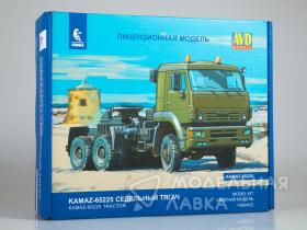 Сборная модель КАМАЗ-65225 седельный тягач