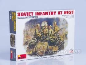 Советская пехота на отдыхе