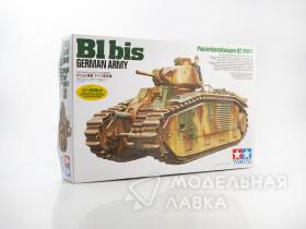 Танк B1 bis (немецкая армия) с фигурой танкиста
