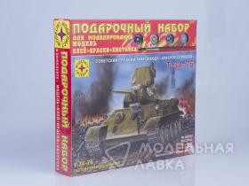 Танк Т-34-76 завода "Красное Сормово" с клеем, кисточкой и красками.