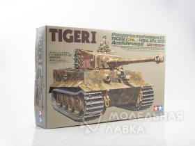 Танк Tiger I Ausf.E (поздняя версия) c наборными траками и командиром (2 варианта вида пушки)