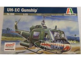 Вертолет UH-1C Gunship