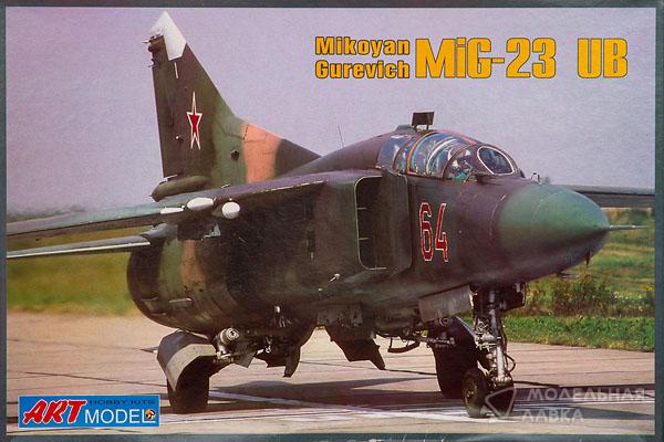 Фото #1 для Сборная модель Mikoyan-Gurvich MiG 23UB