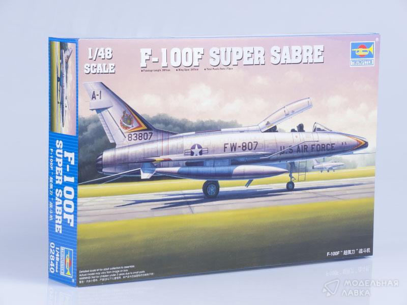 Фото #1 для Сборная модель самолет F-100F Супер Сейбр