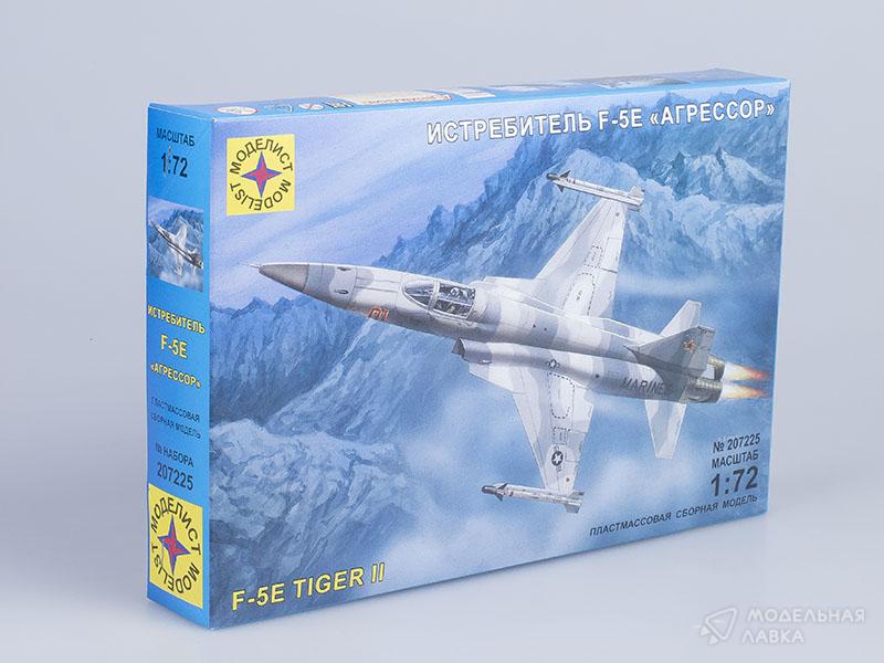 Фото #1 для Сборная модель самолет F-5E "Агрессор"