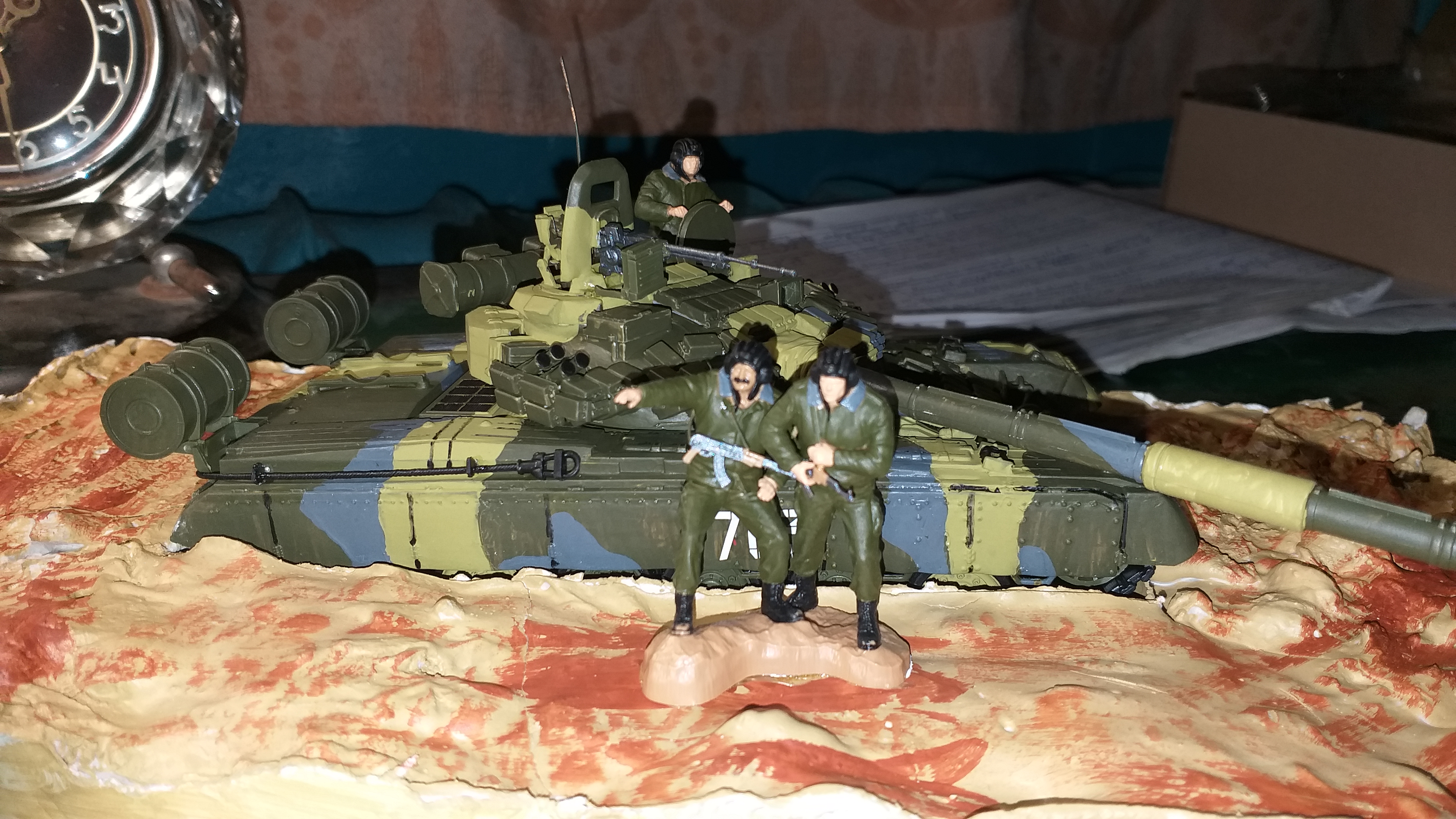 Фото Основной боевой танк Т-80БВ