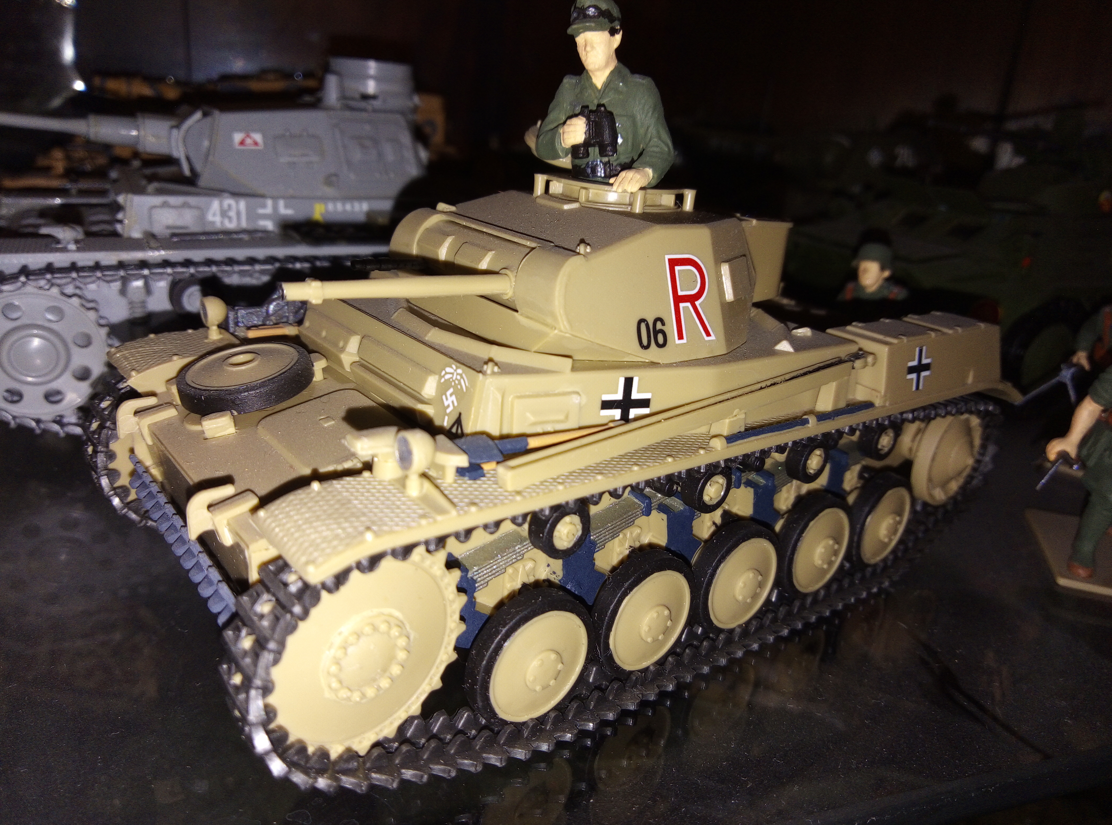 Фото Нем. PanzerKampfwagen II Ausf F/G (с 5 фигурами)