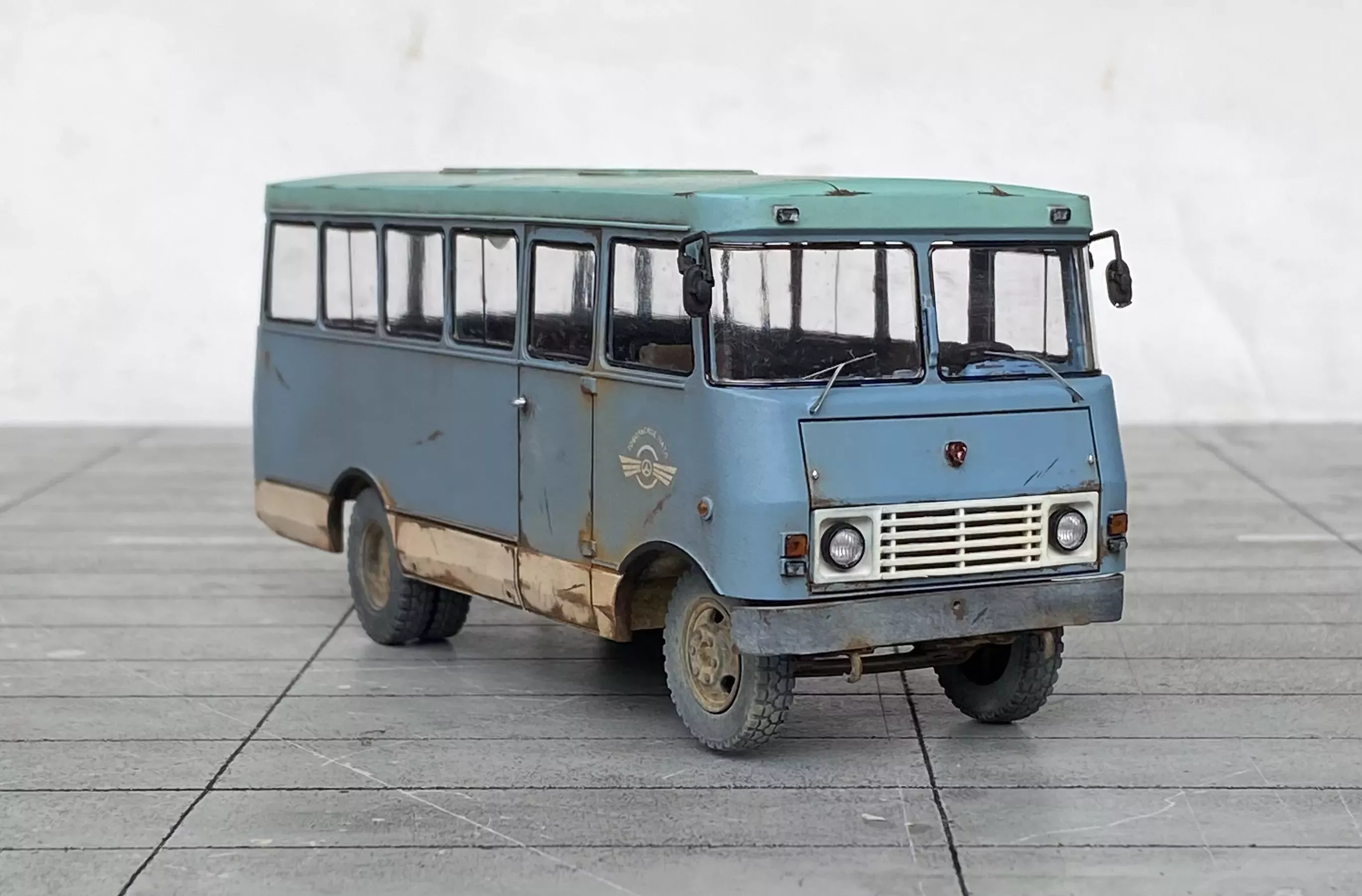 Сборная модель Автобус ТС-3965 (53А)