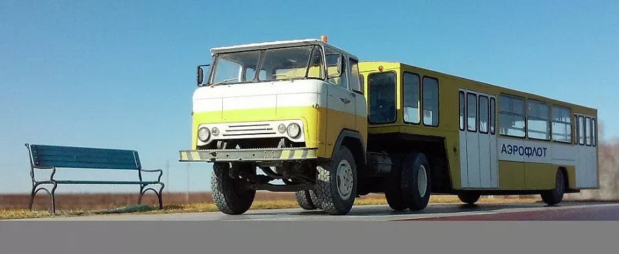 Сборная модель Автопоезд КАЗ-608 с полуприцепом АППА-4