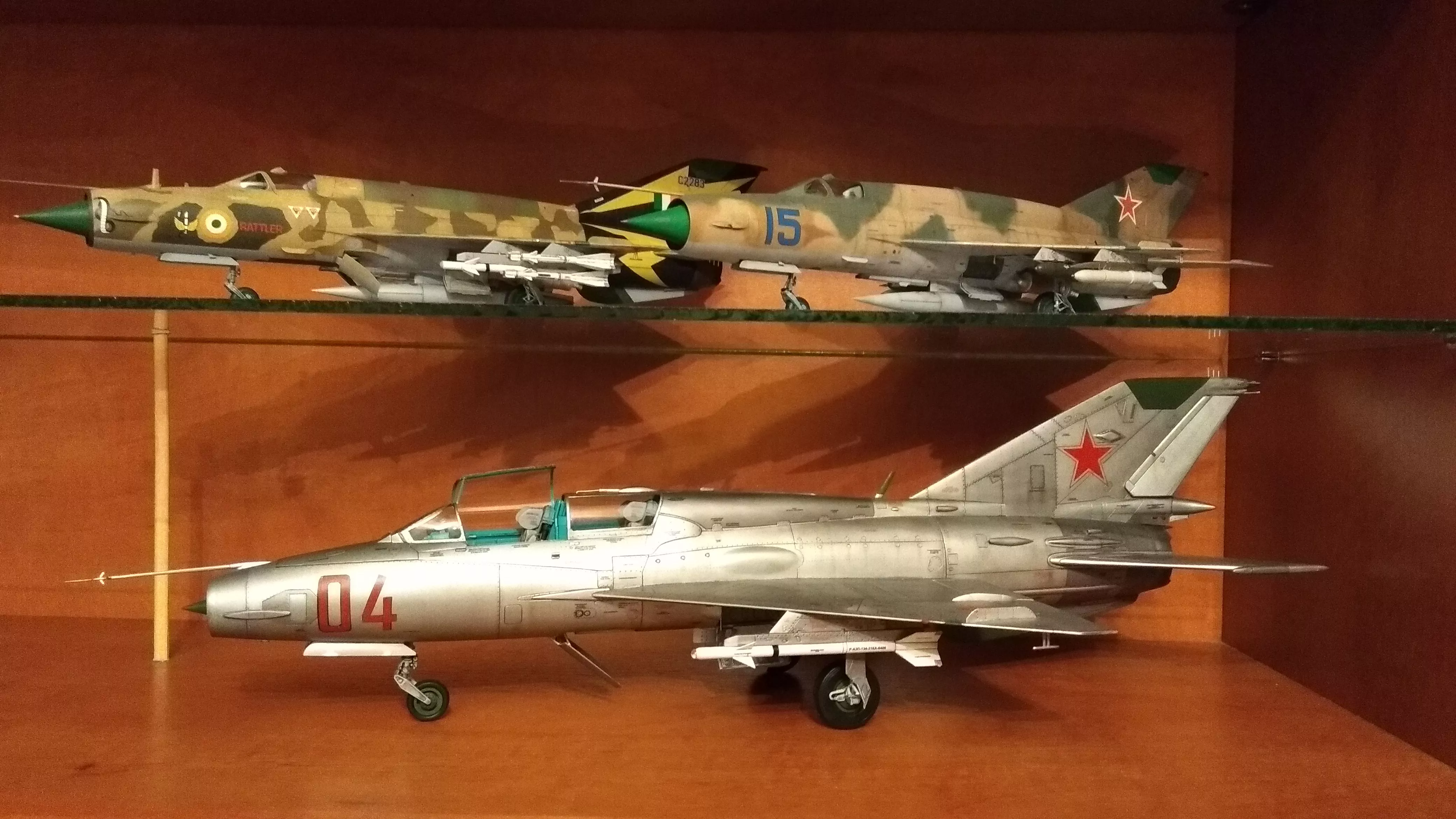 Самолет MiG-21UM Mongol B