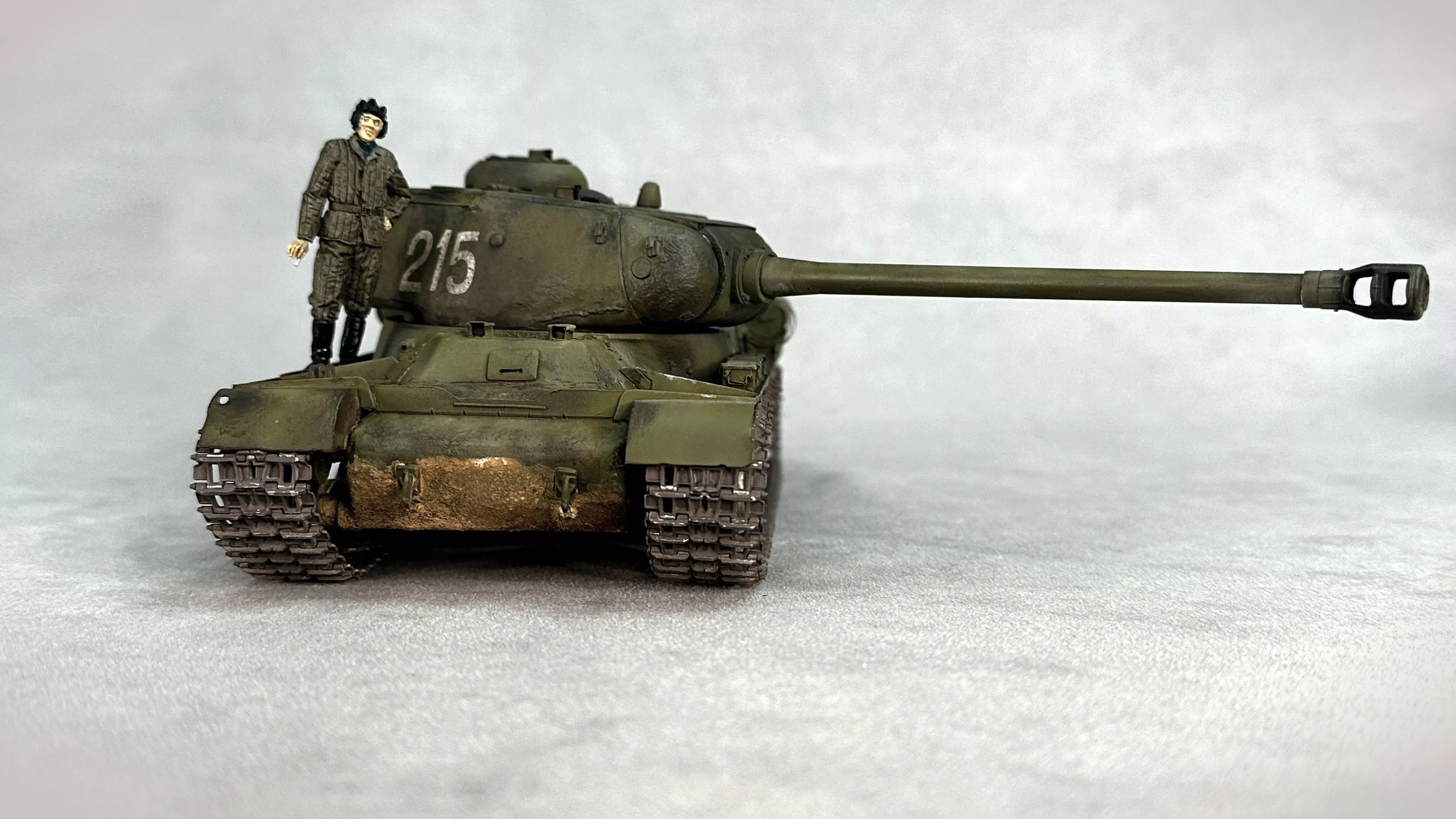 Советский тяжёлый танк ИС-2