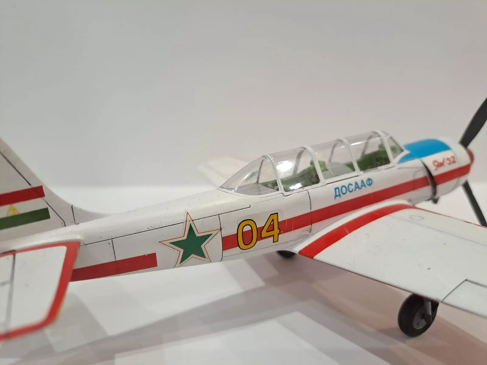 Спортивно-тренировочный самолет Як-52 ДОСААФ России с 3D декалями