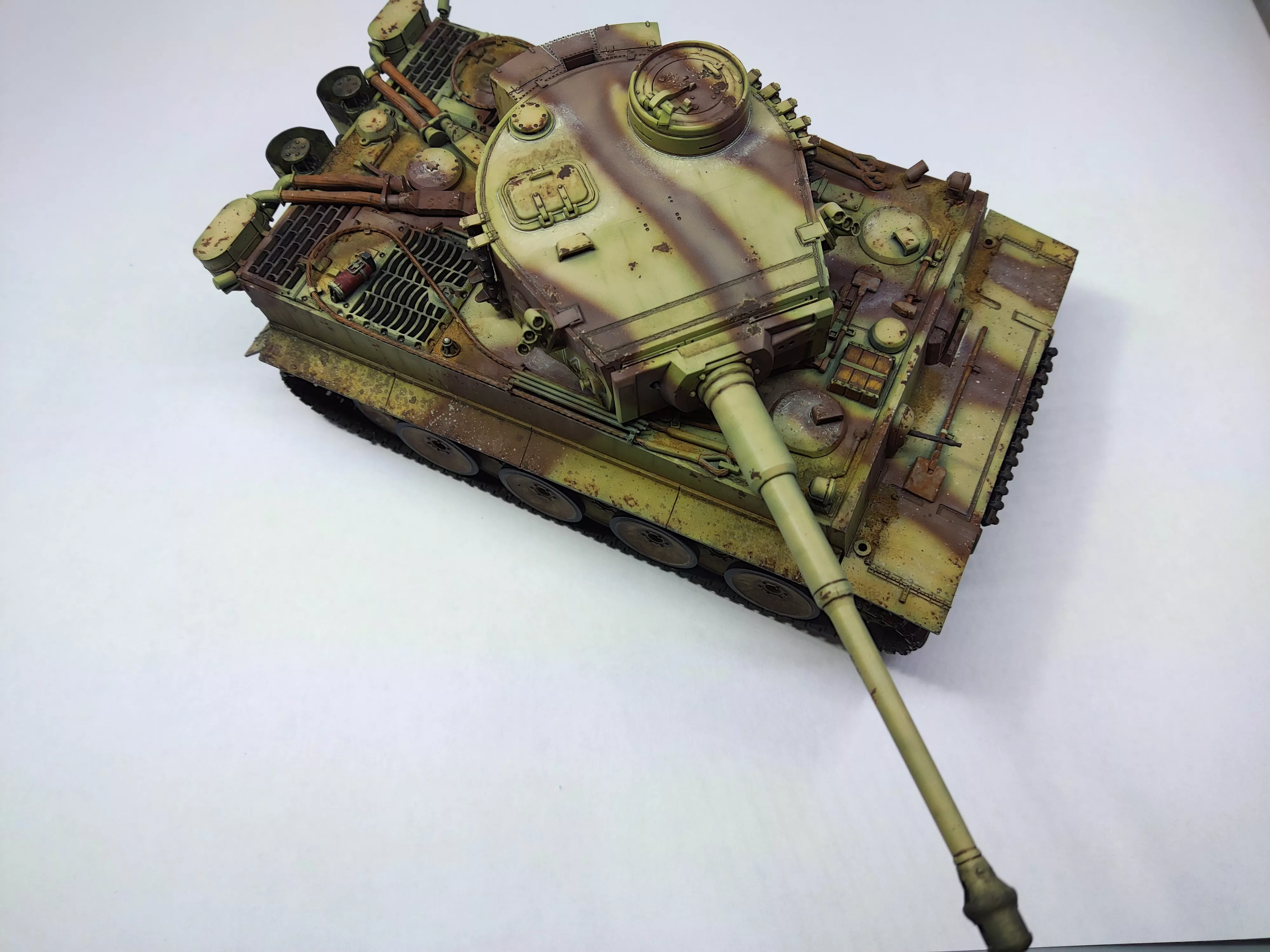 Немецкий тяжелый танк T-VI «Тигр»