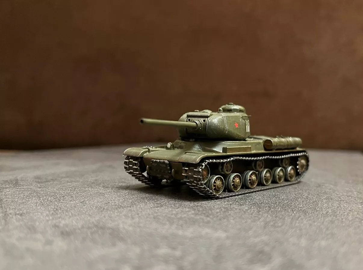 Советский танк ИС-2